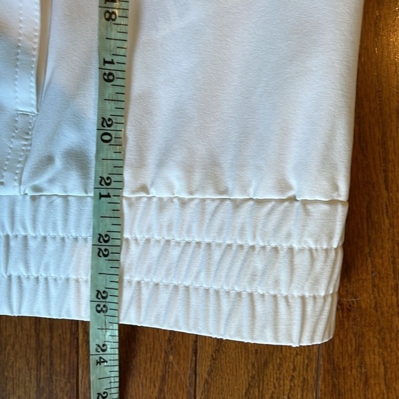Chicos | Zenergy Neema Pieced Mesh Jacket White Size 1/Small Athlesiure - Picture 12 of 13
